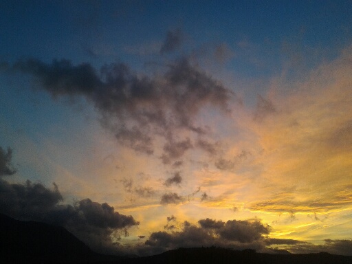 Italie - San Angelo de Lombardi ciel 